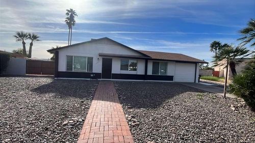 1839 W Kerry Ln, Phoenix, AZ, 85027-5315 | Card Image