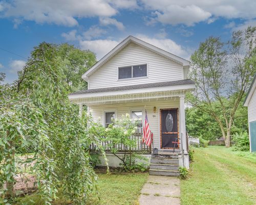 90 Jackson St, Coldwater, MI, 49036-1850 | Card Image