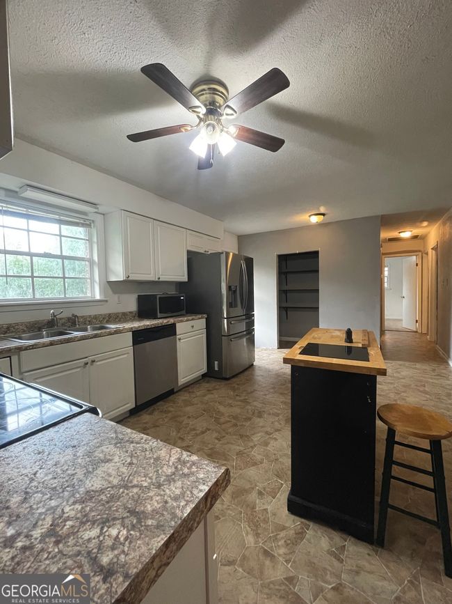 5930 Trudie Rd, House other with 3 bedrooms, 2 bathrooms and null parking in Patterson GA | Image 5