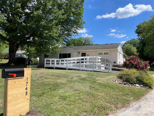 1748 Old West Ln, Gastonia, NC, 28052-0948 | Card Image