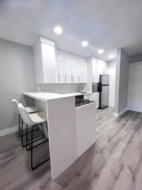 20-6310 Sw 79th St, South Miami, FL, 33143-4973 | Card Image