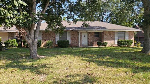 2605 B F Terry Blvd, Rosenberg, TX, 77471-5637 | Card Image