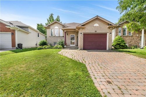 55 Cashel Cres, Brantford, ON, N3T6L5 | Card Image
