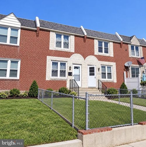 211 Weymouth Rd, DARBY, PA, 19023-1425 | Card Image