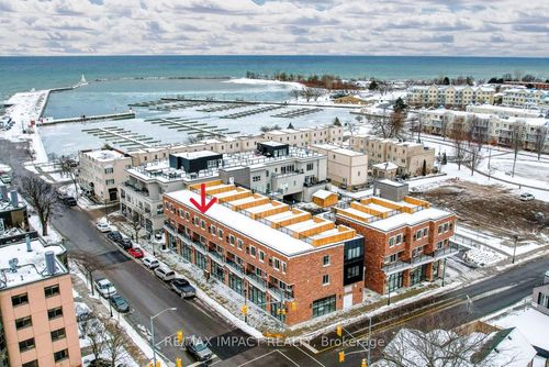 {{alt}} | Card Image