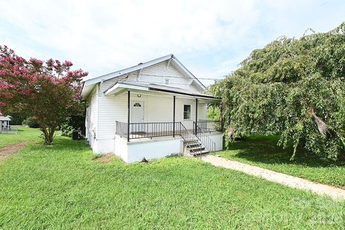 1632 C Ave Se, Hickory, NC, 28602-1318 | Card Image
