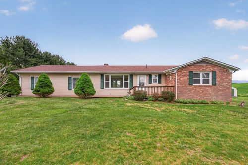 431 Westfield Ave, Rural Retreat, VA, 24368-2551 | Card Image