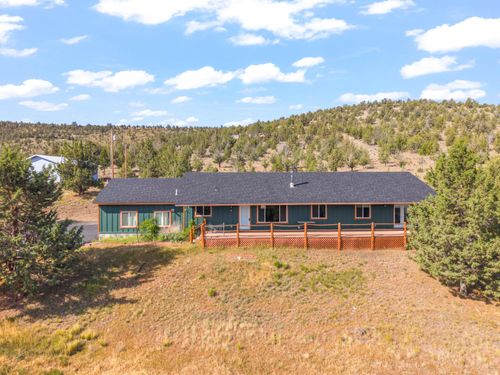 6997 Se Scenic Dr, Prineville, OR, 97754-8857 | Card Image