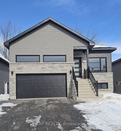 613 Montessor Crescent, Alfred and Plantagenet, ON, 00000 | Card Image