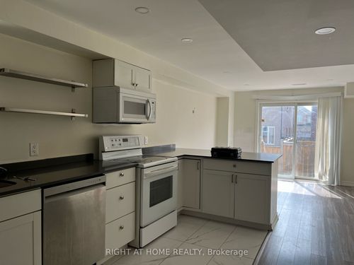 lower-45 Paper Mills Cres, Richmond Hill, ON, L4E0V5 | Card Image