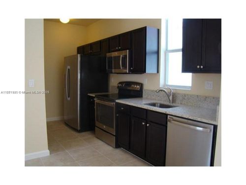 studio-17131 Sw 96th St, Miami, FL, 33196-4761 | Card Image