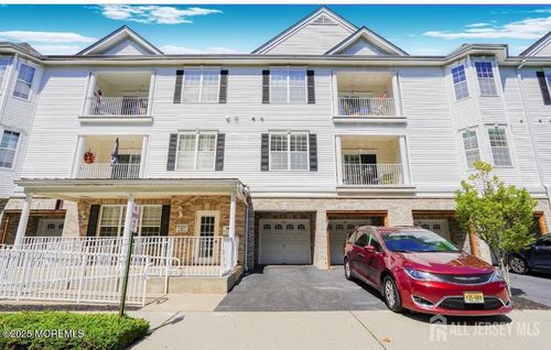 107 Knightsbridge Ln, Morganville, NJ, 07751-5210 | Card Image