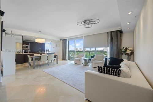apt-1012-19400 Turnberry Way, Aventura, FL, 33180-2692 | Card Image
