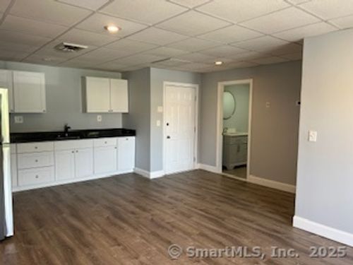apt-2-25 Maiden Ln, Torrington, CT, 06790-5333 | Card Image