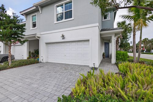 1817 Sanderling Dr, Deerfield Beach, FL, 33442-2481 | Card Image