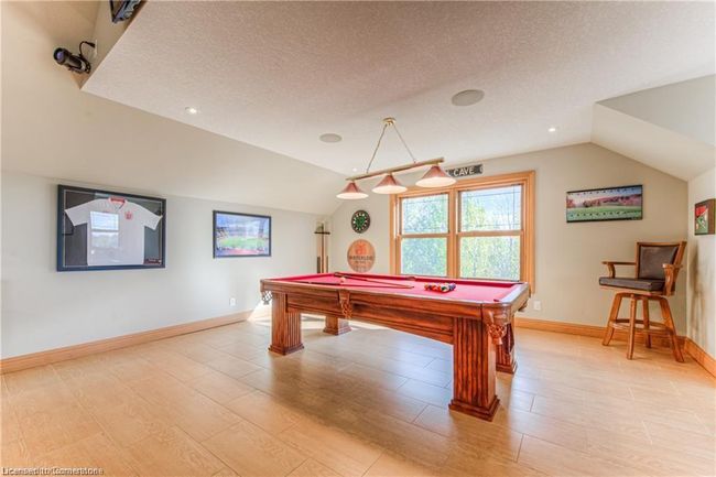1098 Wurster Pl, House other with 11 bedrooms, 10 bathrooms and 14 parking in Breslau ON | Image 18
