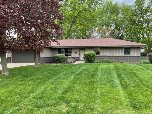 4586 Comet Dr, Machesney Park, IL, 61115-2218 | Card Image