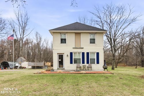 3925 W Water St, Port Huron, MI, 48060-7762 | Card Image