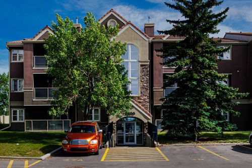 2833-2833 Edenwold Heights Nw, Calgary, AB, T3A3Y5 | Card Image