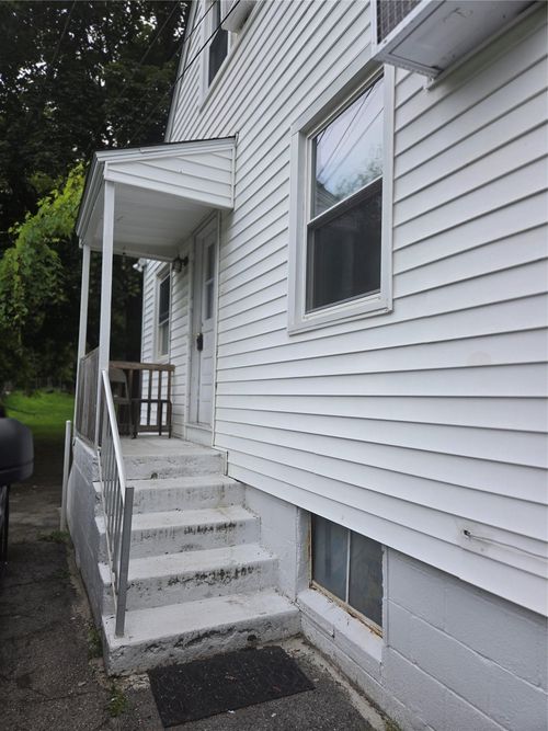 26 Glenwood Ave, Poughkeepsie, NY, 12603-3302 | Card Image