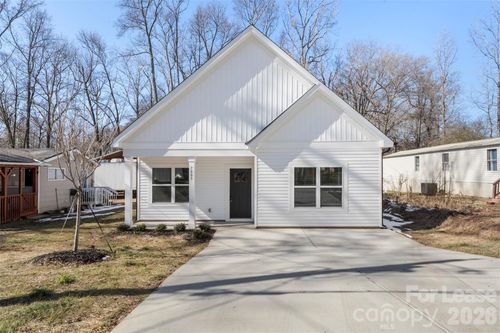 7805 Shadow Lawn Rd, Charlotte, NC, 28269-1855 | Card Image