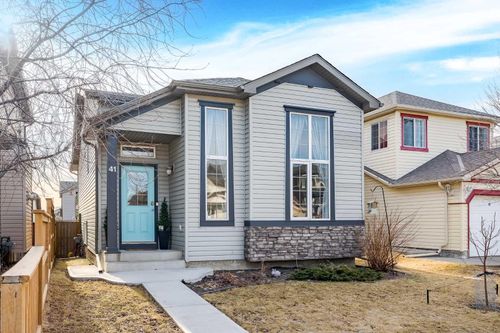 41 Covebrook Close Ne, Calgary, AB, T3K6J6 | Card Image