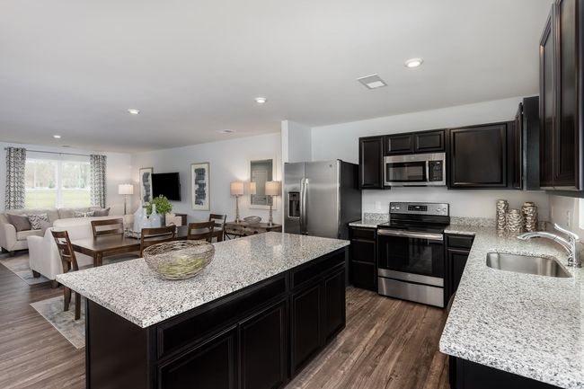 7 White Birch Rd, House other with 4 bedrooms, 3 bathrooms and null parking in WAYNESBORO VA | Image 5