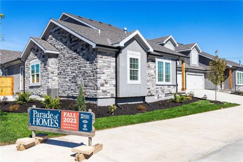 6481 Barth Rd, Shawnee, KS, 66226-3520 | Card Image