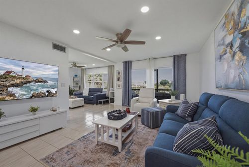 310-9200 N Hollybrook Lake Drive, Pembroke Pines, FL, 33025 | Card Image