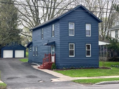 152 Cottage St, Auburn, NY, 13021-2421 | Card Image