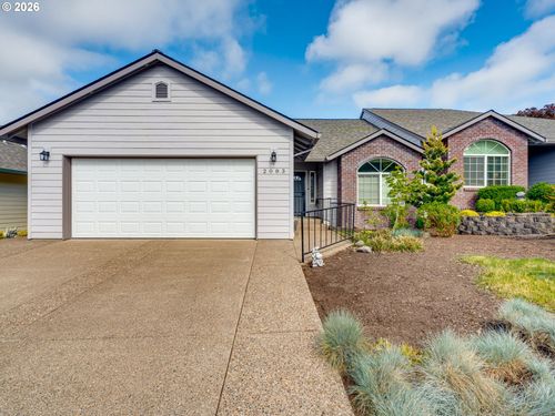 2083 Nw Willamette Dr, Mcminnville, OR, 97128 | Card Image