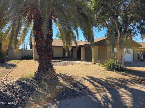 6037 W Zoe Ella Way, Glendale, AZ, 85306-2928 | Card Image