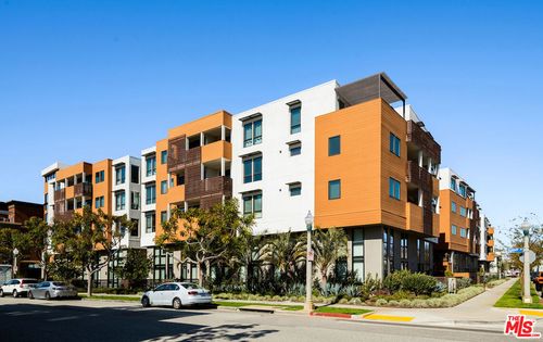 519-6030 Seabluff Dr, Playa Vista, CA, 90094-2250 | Card Image