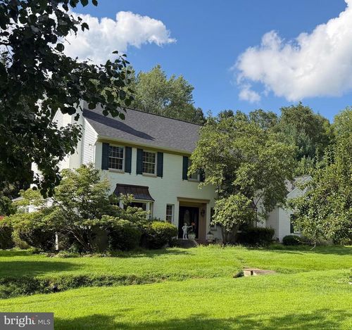407 Valley Brook Dr, Hockessin, DE, 19707-9113 | Card Image