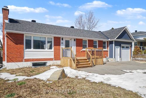 35 Withrow Ave, Nepean, ON, K2G2H7 | Card Image