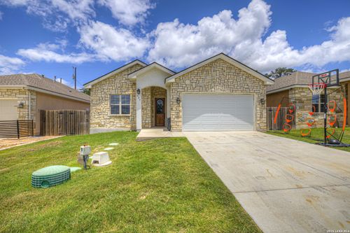 627 Hummingbird Hl, Canyon Lake, TX, 78133-5844 | Card Image