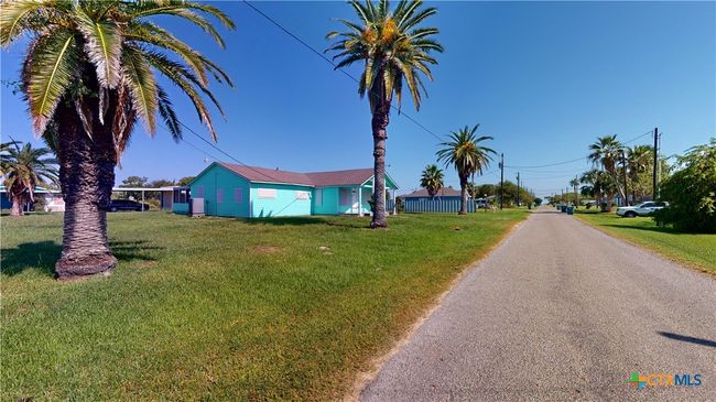 312 W Jefferson Avenue, House other with 4 bedrooms, 2 bathrooms and null parking in Port O'Connor TX | Image 41