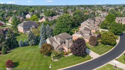 12349 Woodlands Court, Condo with 3 bedrooms, 2 bathrooms and null parking in Plymouth Twp MI | Image 1