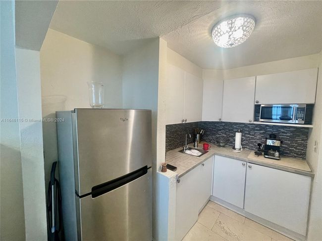 APT-818 - 700 Biltmore Way, Condo with 0 bedrooms, 1 bathrooms and null parking in Coral Gables FL | Image 11
