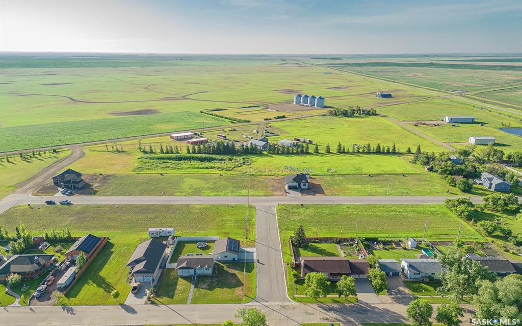 Land in Rouleau 4