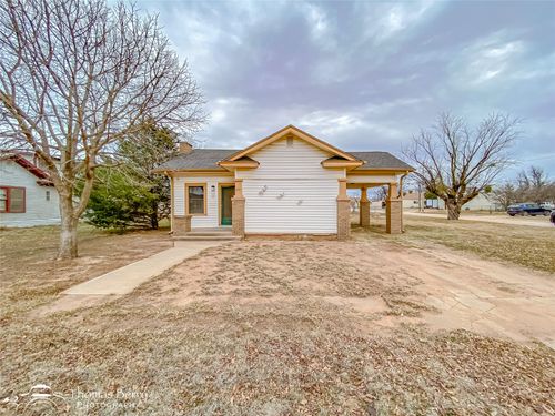 1331 Avenue N, Anson, TX, 79501-4015 | Card Image