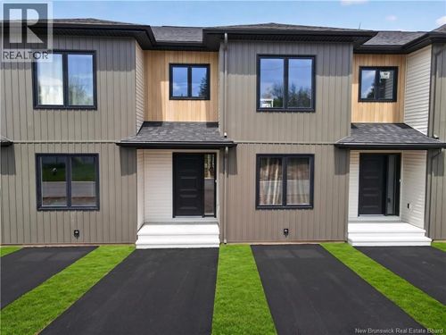 182 Des Eleves St, Dieppe, NB, E1A4V6 | Card Image