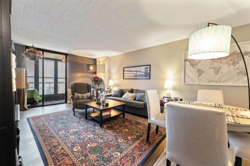 apt-820-9060 Palisade Ave, North Bergen, NJ, 07047-6184 | Card Image