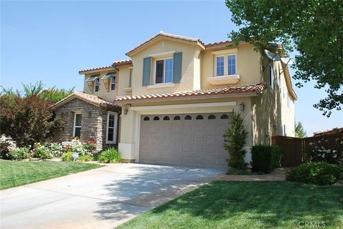 17873 Wren Dr, Canyon Country, CA, 91387 | Card Image