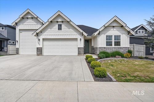 1562 Glencoe St, Middleton, ID, 83644-4404 | Card Image