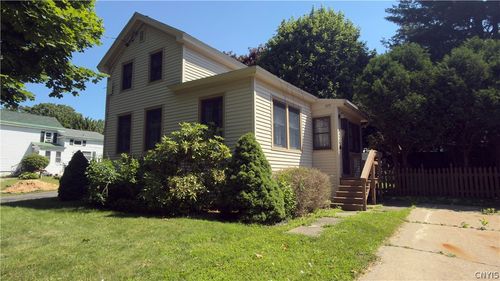 229 E 5th St, Oswego, NY, 13126-3211 | Card Image