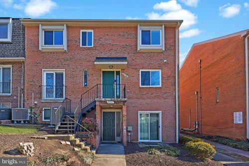 37-4599 Logsdon Dr, ANNANDALE, VA, 22003-3560 | Card Image