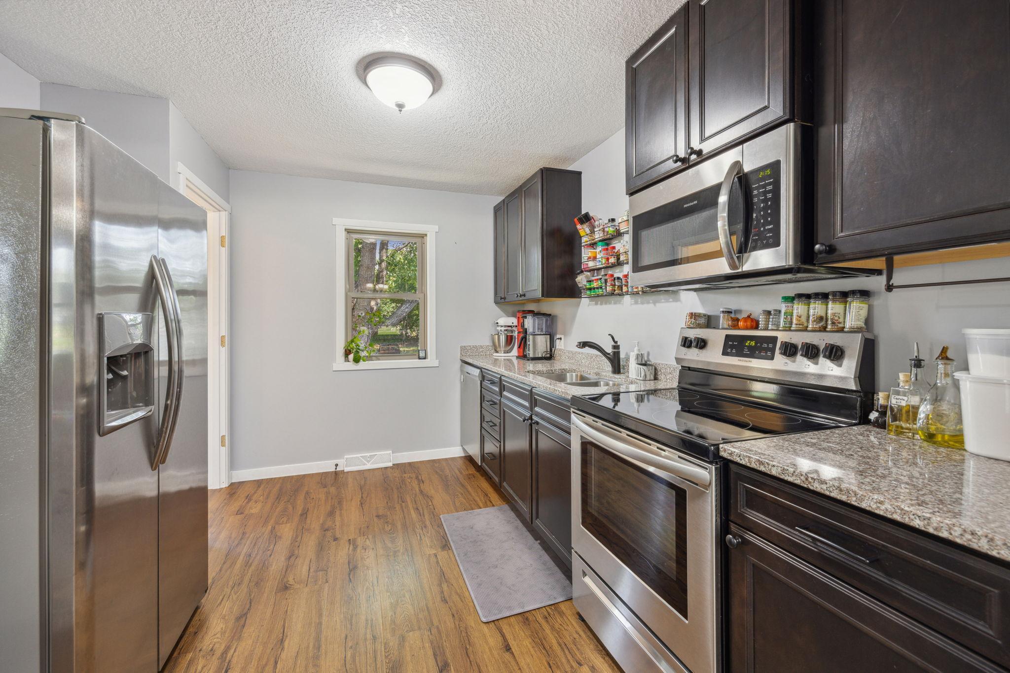 Pleasant Ave, Annandale, MN 55302