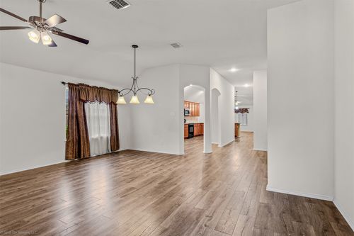 4019 Heavenly Way, Heartland, TX, 75126-8279 | Card Image