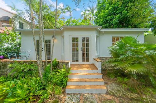 4151 El Prado Blvd, Miami, FL, 33133-6311 | Card Image